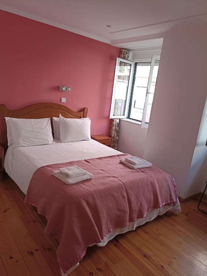 Martim Moniz 28 Guest House Lisbona Esterno foto
