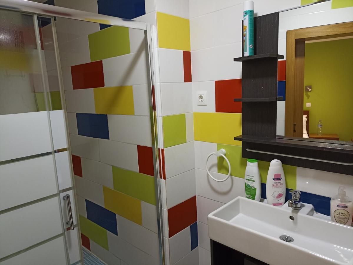 Martim Moniz 28 Guest House Lisbona Esterno foto