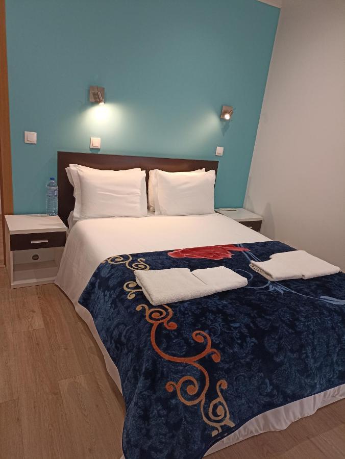 Martim Moniz 28 Guest House Lisbona Esterno foto