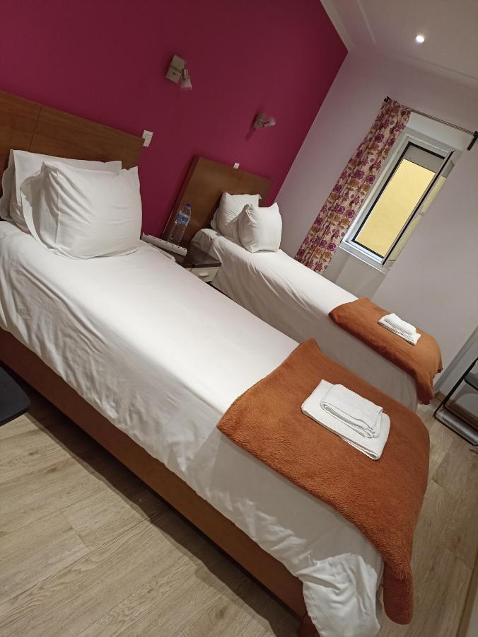 Martim Moniz 28 Guest House Lisbona Esterno foto