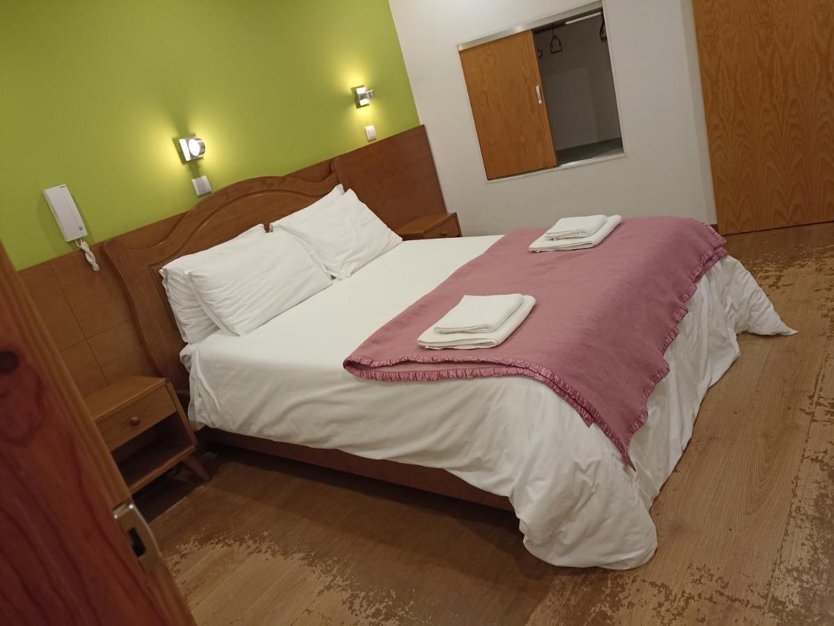 Martim Moniz 28 Guest House Lisbona Esterno foto