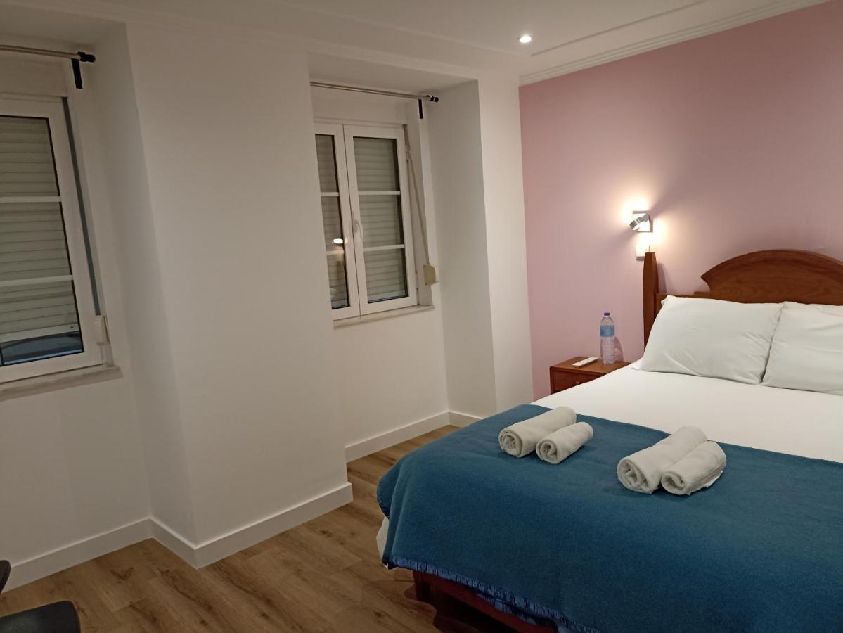 Martim Moniz 28 Guest House Lisbona Esterno foto