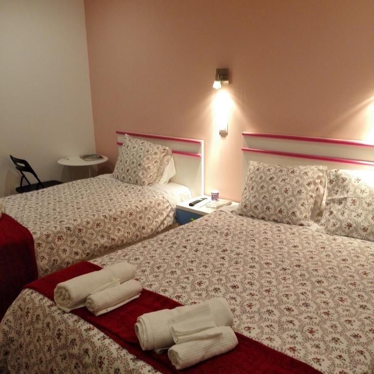 Martim Moniz 28 Guest House Lisbona Esterno foto